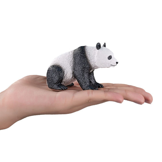 MOJO - Wildlife Giant Panda Realistic Hand Painted Figurine