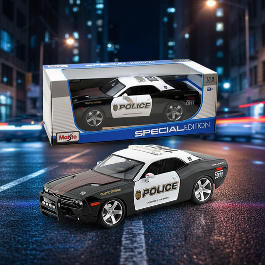 Maisto - Die-cast 1:18 Special Edition  (Dodge Challenger)
