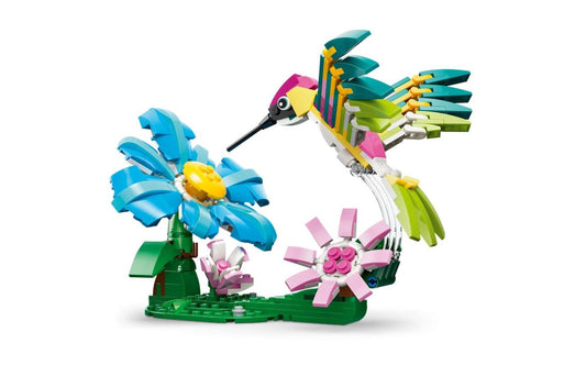 LEGO Creator 3-in-1 Wild Animals: Colorful Hummingbird 31384